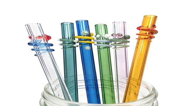 Thirsday Thursday: 4 Alternatives to Plastic Straws