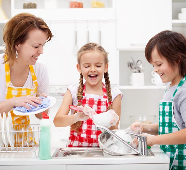 8 Toxic Chemicals in Conventional Dish Soap
