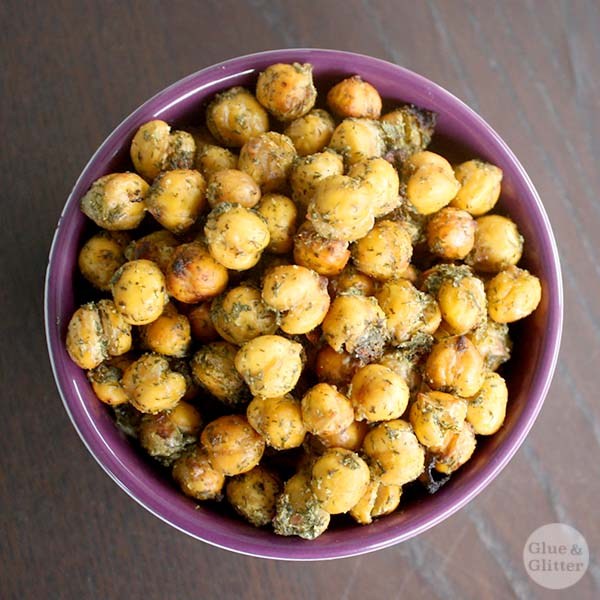 vegan-ranch-chickpeas