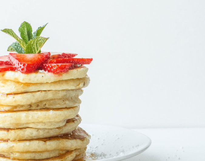 Fluffy Vegan Strawberry Pancakes